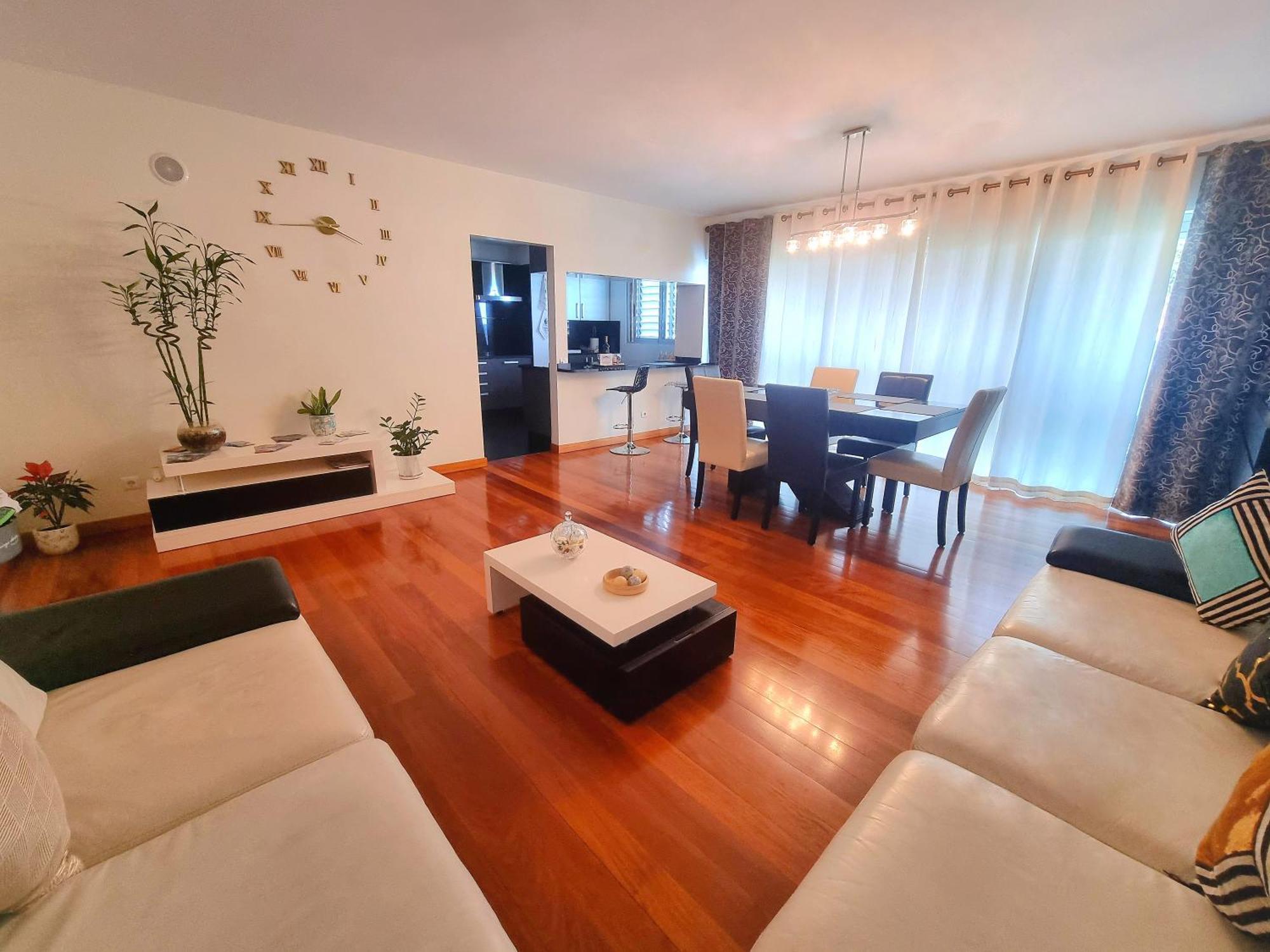 Big Apartment With Ocean Views, Ideal For Groups Funchal Kültér fotó