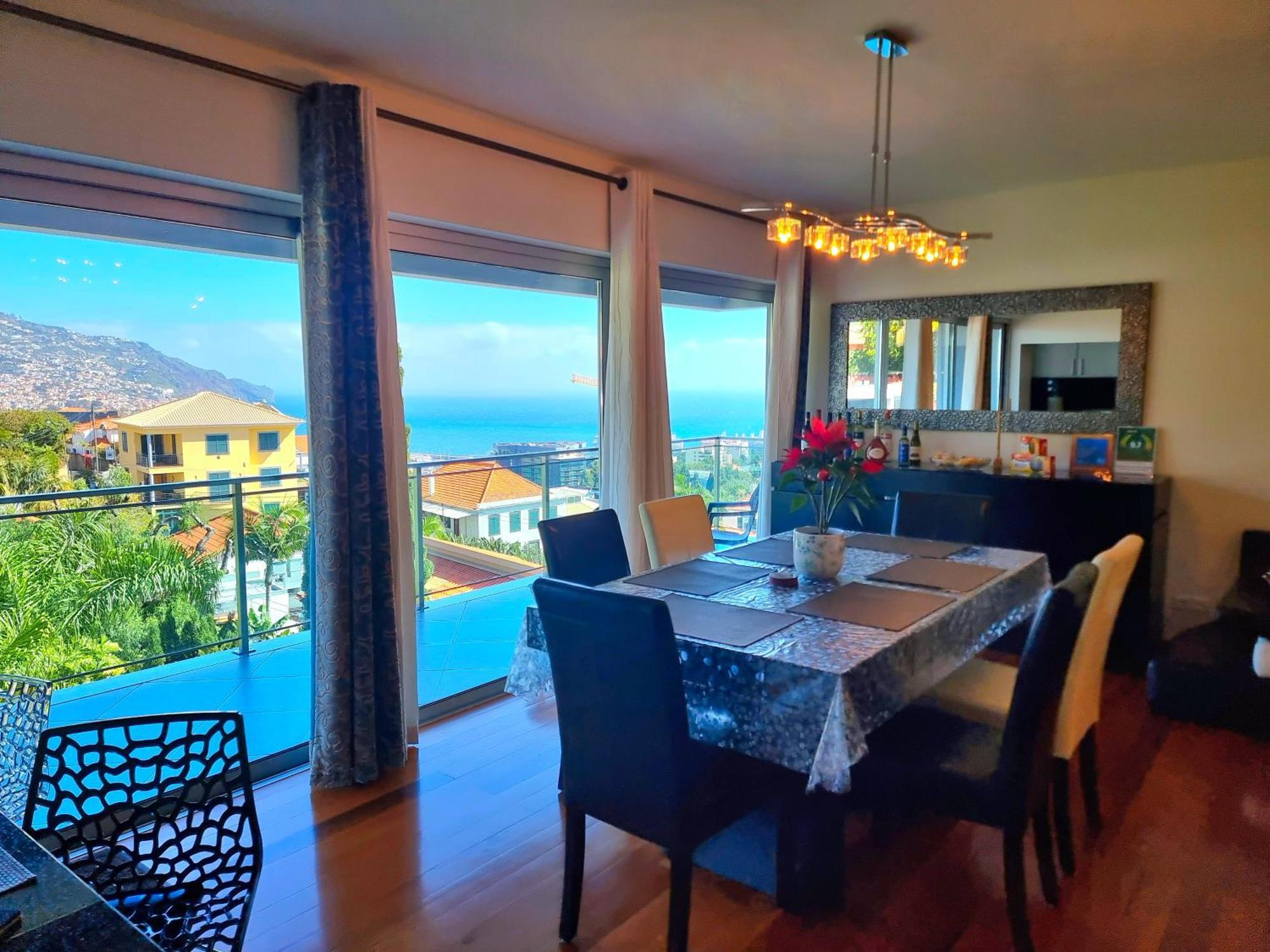 Big Apartment With Ocean Views, Ideal For Groups Funchal Kültér fotó
